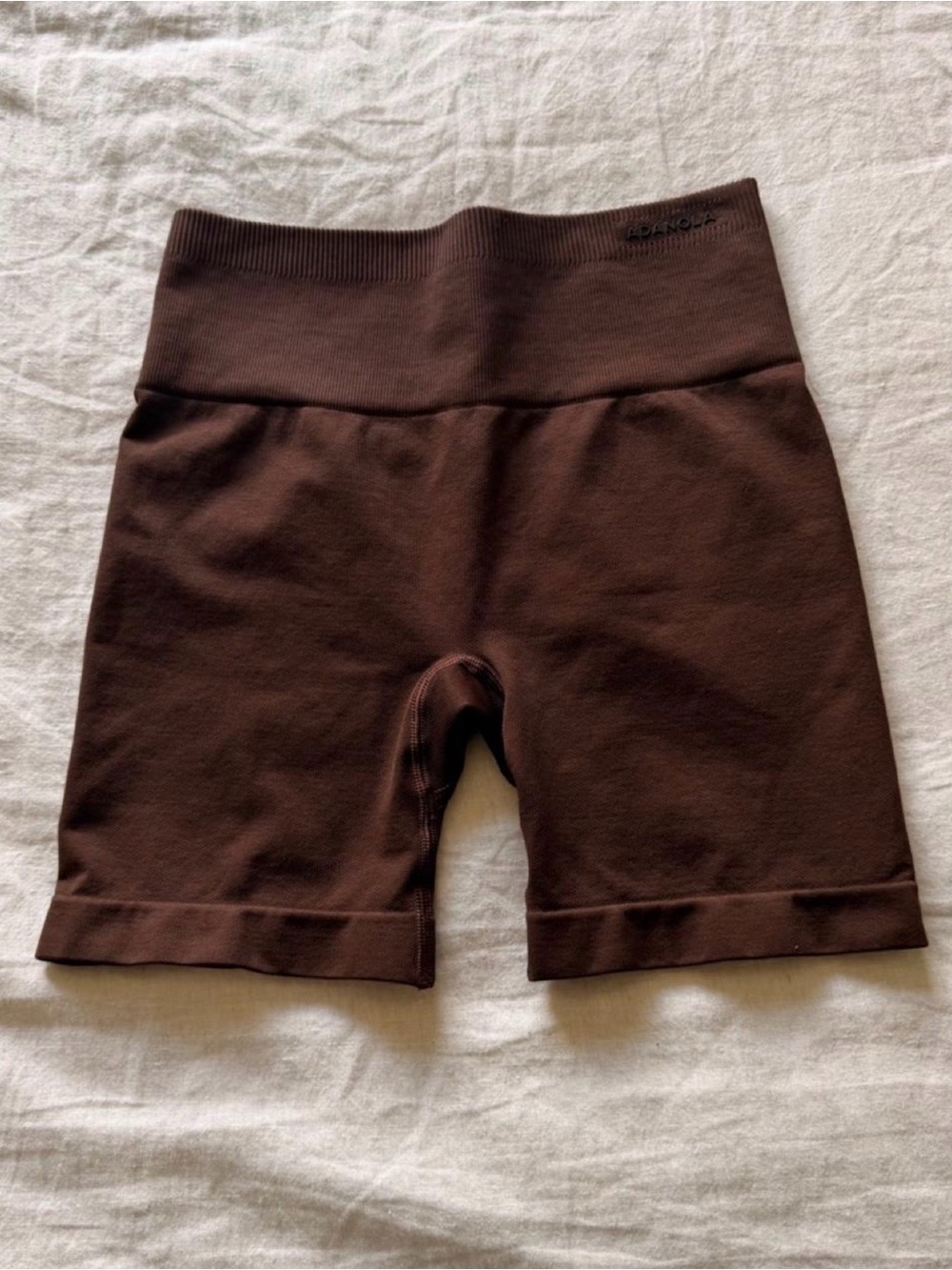 Adanola High-Waist Ribbed Biker Shorts in Dark Brown